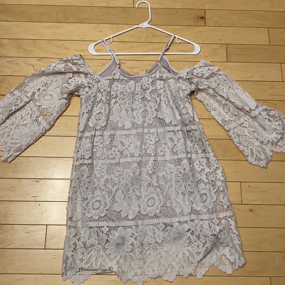 Dress - Picture 3 of 4